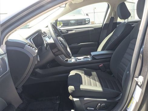 Certified 2020 Ford Fusion SE FWD image 21