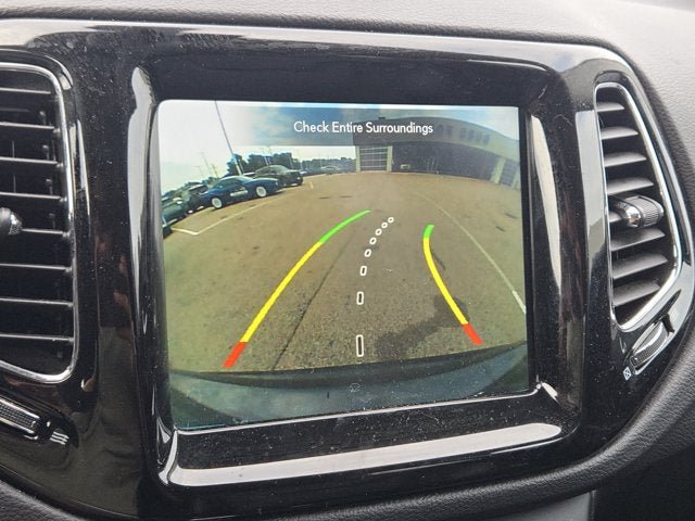 Used 2018 Jeep Compass Limited w/ Navigation Group FWD image 27