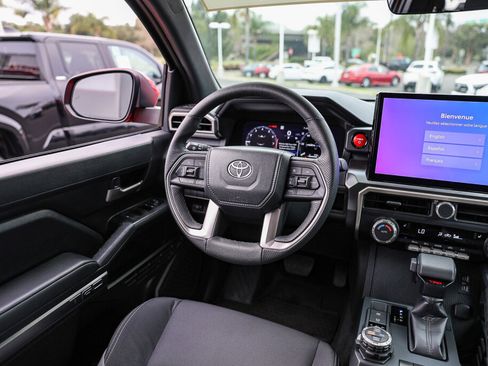 Certified 2025 Toyota Tacoma TRD Off-Road image 5