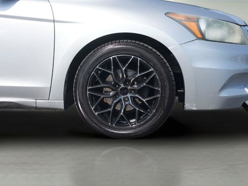 Used 2012 Honda Accord LX image 4