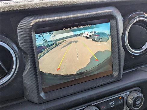 Used 2021 Jeep Wrangler Unlimited Sahara image 14