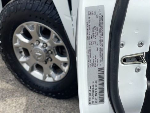 Used 2024 RAM 2500 Laramie w/ Safety Group AWD/4WD image 36