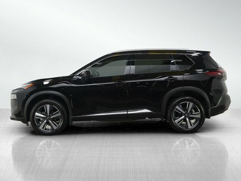 Used 2023 Nissan Rogue SL image 2