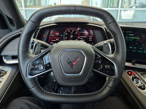 Used 2025 Chevrolet Corvette Stingray Coupe w/ Z51 Performance Package RWD image 13