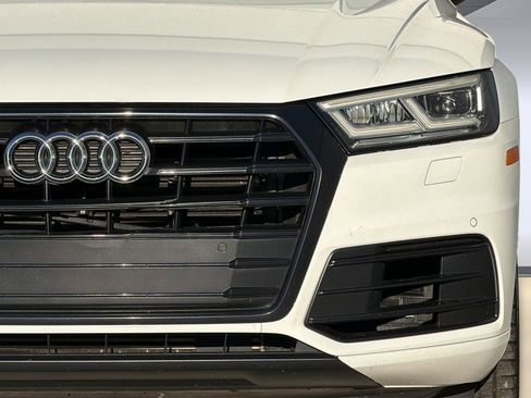 Used 2019 Audi Q5 2.0T Premium Plus w/ Premium Plus Package AWD/4WD image 11