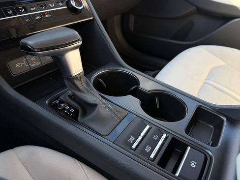 Certified 2025 Hyundai Sonata SE FWD image 18