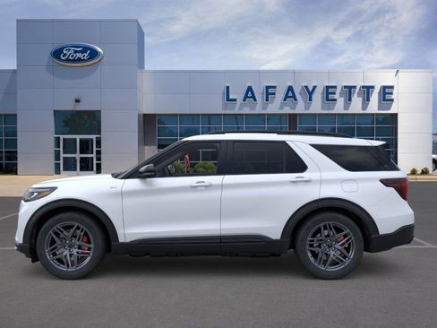 New 2026 Ford Explorer ST-Line w/ ST-Line Street Pack image 3
