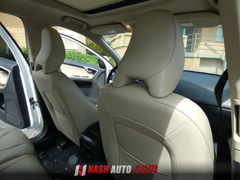Used 2017 Volvo XC60 T5 Inscription w/ Preferred Option Package FWD image 39