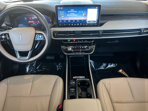 Certified 2025 Lincoln Corsair Grand Touring w/ Equipment Group 301A AWD/4WD image 11