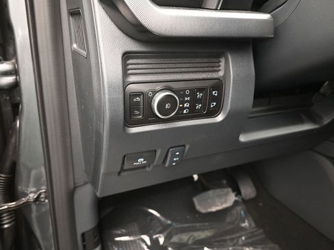 New 2026 Ford F450 Platinum image 13