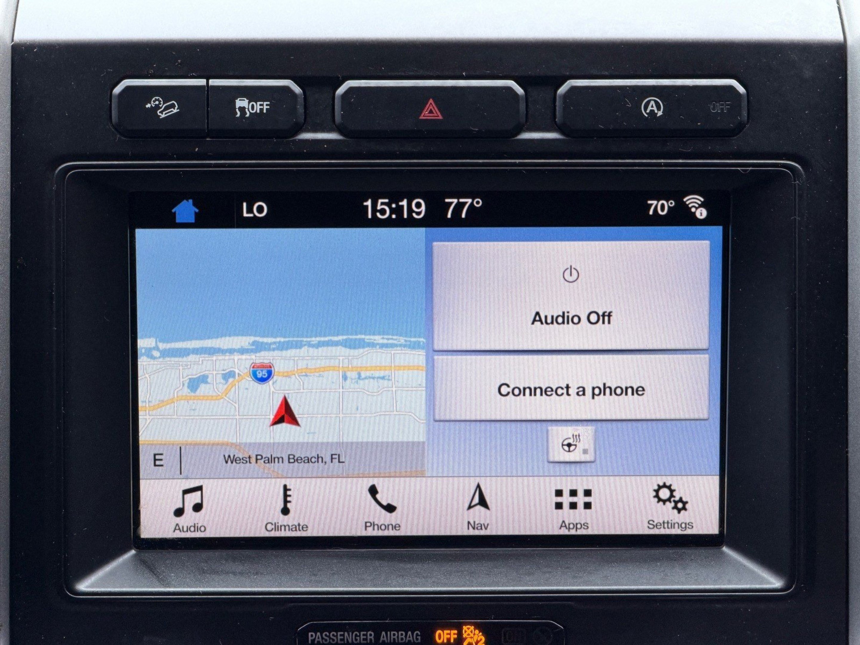 Used 2018 Ford Expedition XLT w/ Equipment Group 202A AWD/4WD image 32