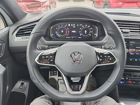 Certified 2024 Volkswagen Tiguan SEL R-Line image 13