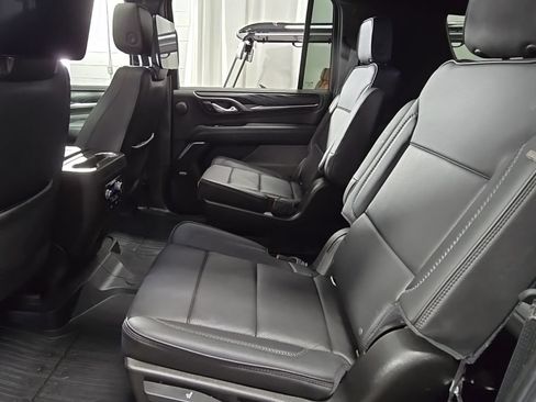 Used 2021 GMC Yukon XL Denali w/ Denali Ultimate Package AWD/4WD image 28
