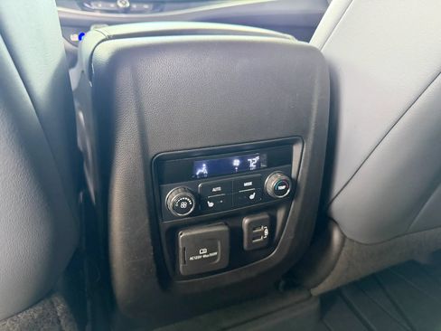 Used 2019 Buick Enclave Premium w/ Experience Buick Package AWD/4WD image 19