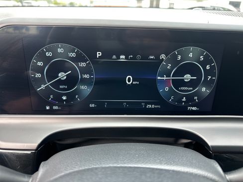Used 2024 Kia Seltos S FWD image 16