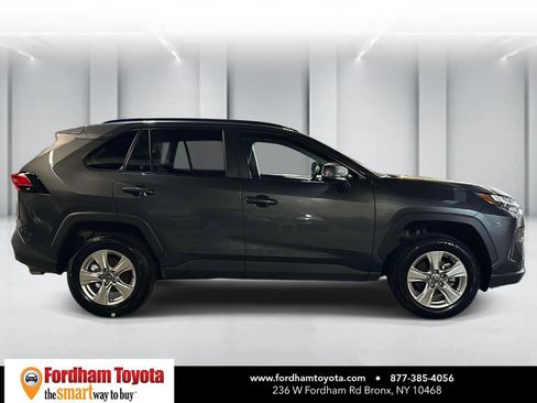 Used 2025 Toyota RAV4 XLE image 2