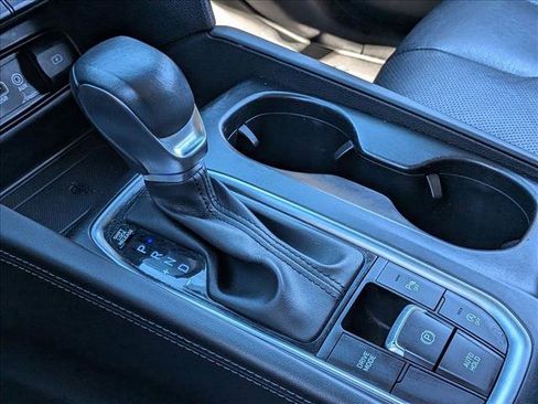 Used 2020 Hyundai Santa Fe SEL w/ Convenience + Premium Package image 12