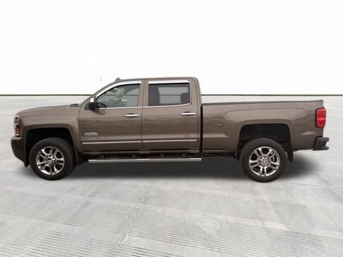 Used 2015 Chevrolet Silverado 2500 High Country w/ Duramax Plus Package AWD/4WD image 5