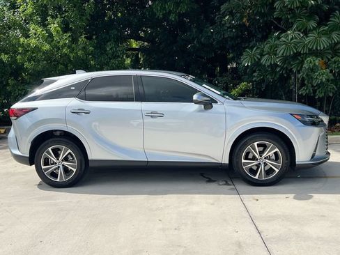 Certified 2024 Lexus RX 350 FWD w/ Technology Package image 8