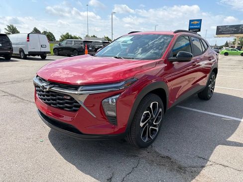 New 2026 Chevrolet Trax RS FWD image 7