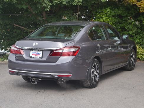 Used 2016 Honda Accord LX image 22