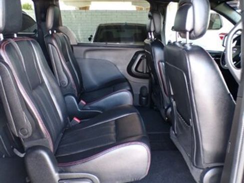 Used 2019 Dodge Grand Caravan GT FWD image 24