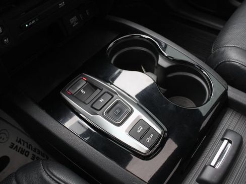 Used 2016 Honda Pilot Elite image 19