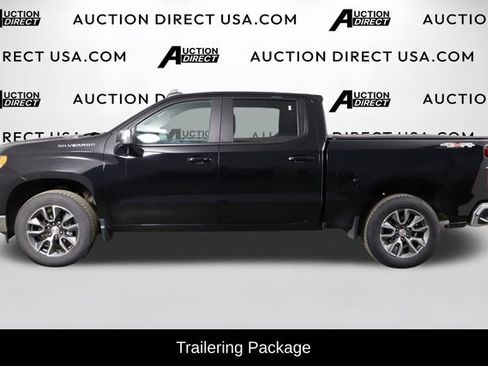 Used 2024 Chevrolet Silverado 1500 LT AWD/4WD image 5