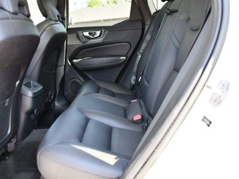 Used 2023 Volvo XC60 B5 Plus w/ Climate Package AWD/4WD image 13