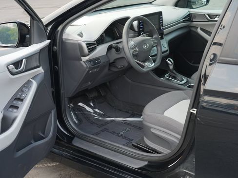 Used 2020 Hyundai Ioniq Blue FWD image 13