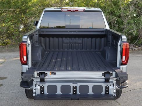 Used 2026 GMC Sierra 1500 AT4 w/ Technology Package AWD/4WD image 30
