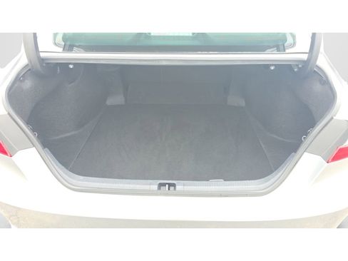 Used 2024 Toyota Camry SE image 9