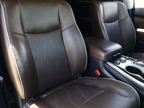 Used 2020 INFINITI QX60 Luxe w/ Essential Package FWD image 17