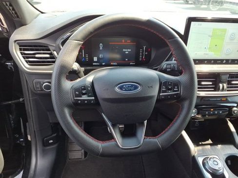 Used 2024 Ford Escape ST-Line w/ Tech Pack #1 AWD/4WD image 7