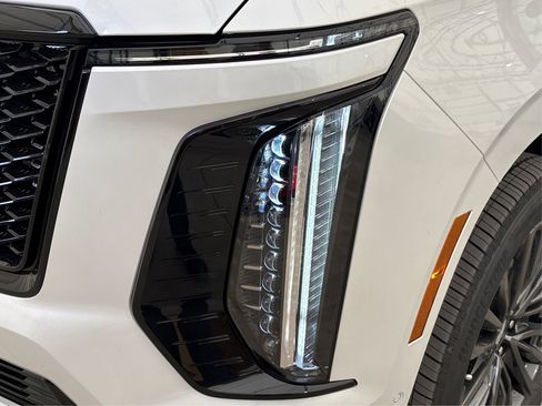 New 2025 Cadillac Escalade ESV Sport Platinum image 14