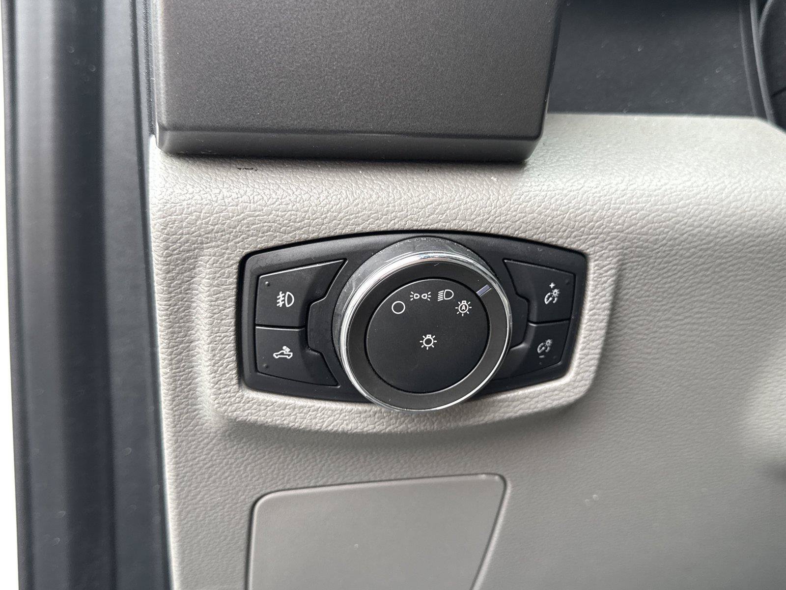 Used 2017 Ford F150 XLT RWD image 13
