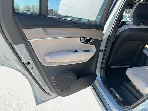New 2026 Volvo XC90 T8 Ultra image 14