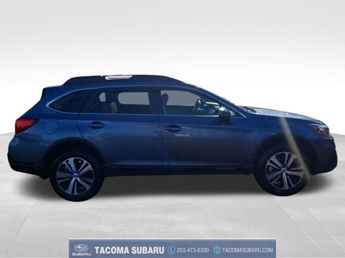 Used 2018 Subaru Outback 3.6R Limited image 6