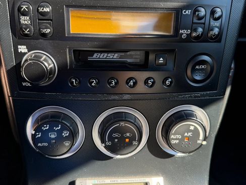 Used 2004 Nissan 350Z Touring RWD image 18