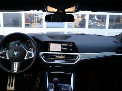 Used 2021 BMW 430i Coupe w/ M Sport Package image 11