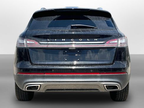 Used 2023 Lincoln Nautilus AWD w/ Premium Package image 4