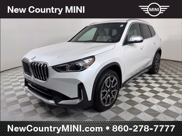 Used 2024 BMW X1 xDrive28i w/ Convenience Package AWD/4WD image 3