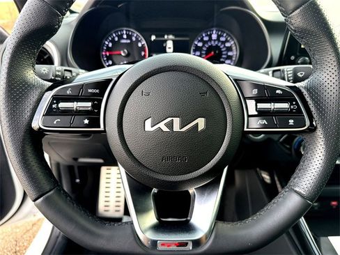 Used 2024 Kia Forte GT-Line w/ GT-Line Premium Package image 14