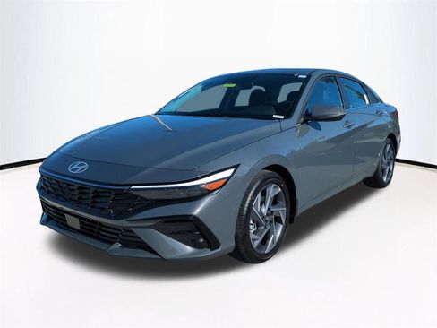 New 2026 Hyundai Elantra Limited FWD image 9