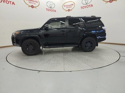 Used 2022 Toyota 4Runner SR5 Premium w/ Moonroof Package AWD/4WD image 5