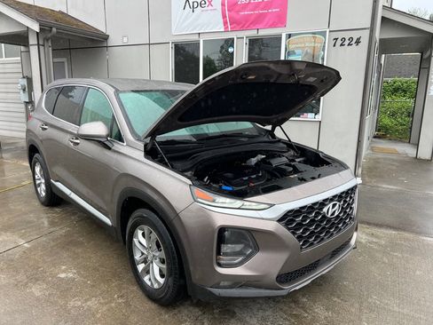 Used 2019 Hyundai Santa Fe SEL FWD image 19
