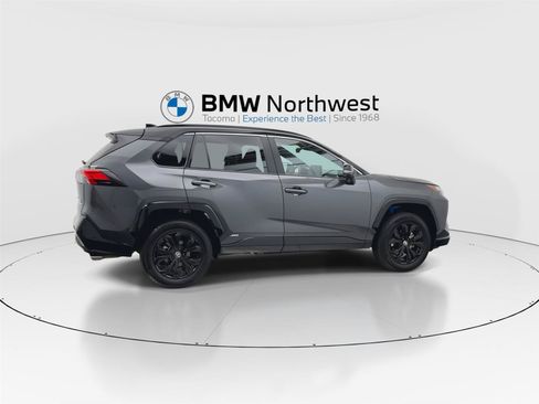 Used 2024 Toyota RAV4 XSE AWD/4WD image 4