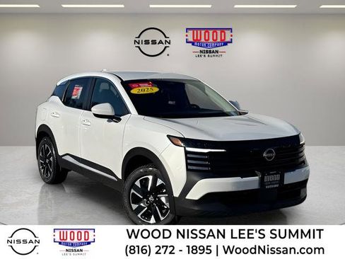 Certified 2025 Nissan Kicks SV image 1