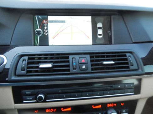 Used 2012 BMW 535i xDrive Sedan image 4