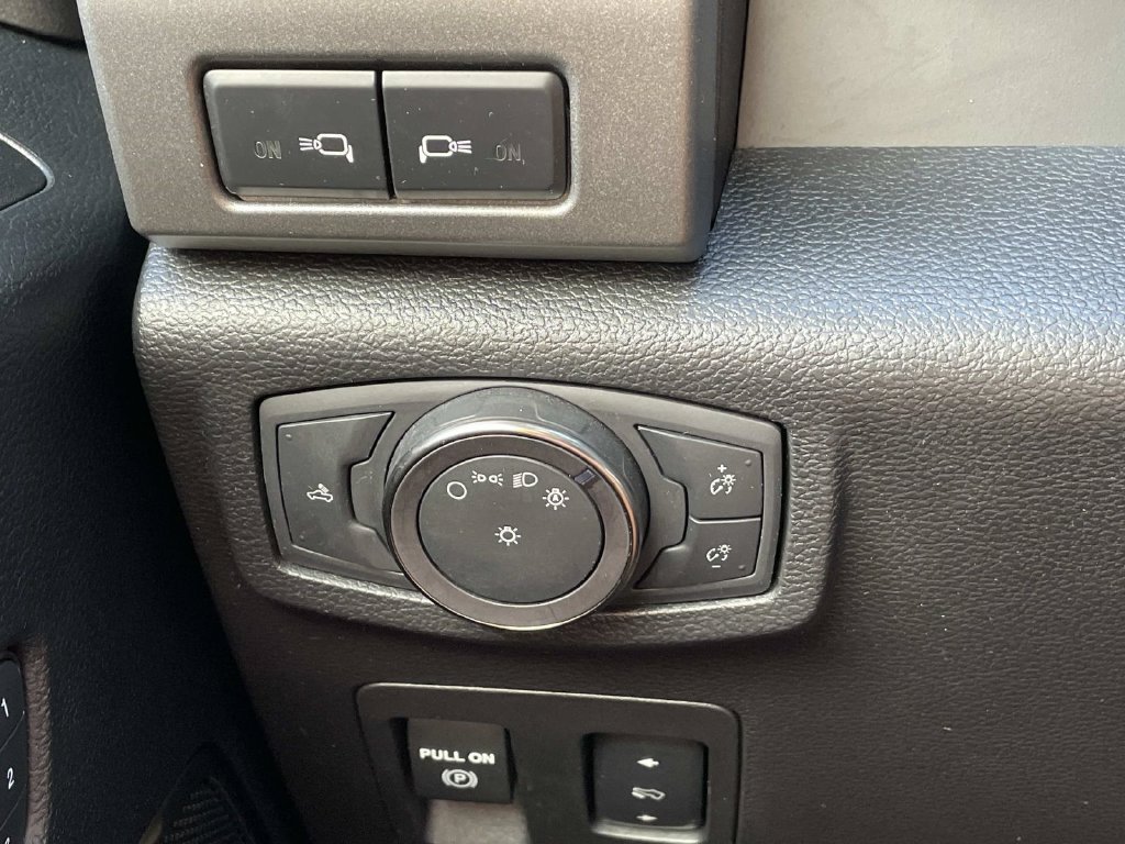 Used 2019 Ford F150 Raptor w/ Equipment Group 802A Luxury AWD/4WD image 20